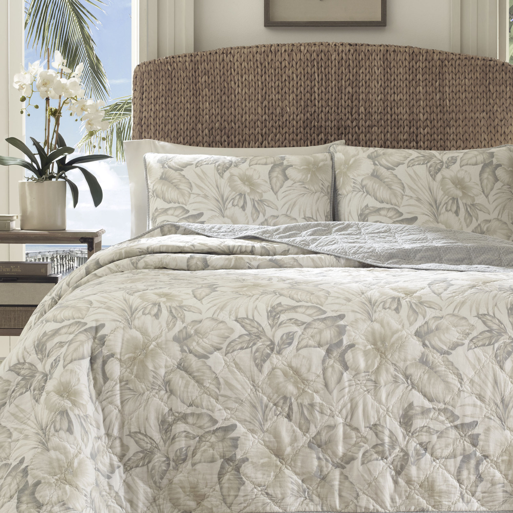 Tommy Bahama Bedding Casablanca Garden Dune Reversible Quilt Set by Tommy Bahama Bedding