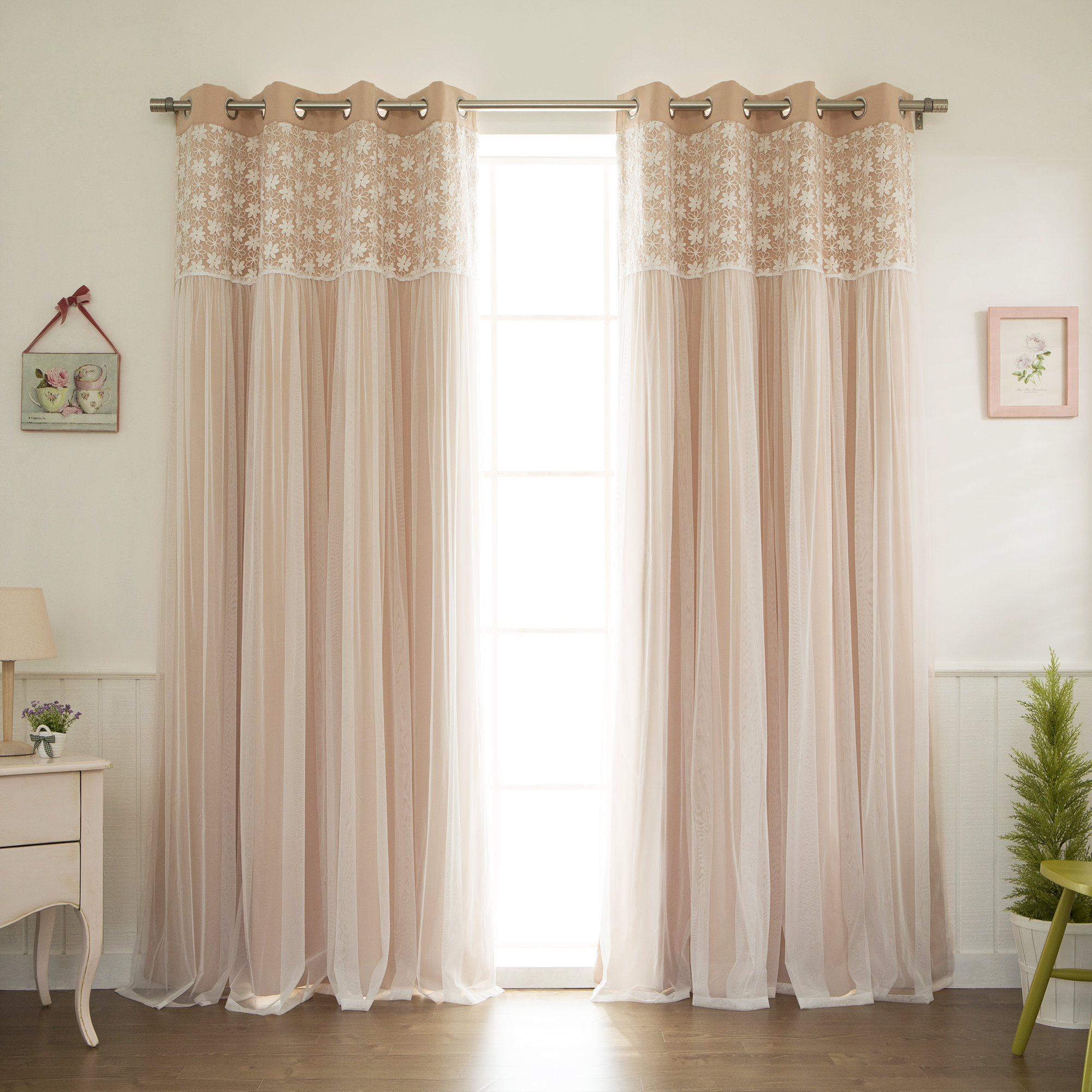 August Grove Pesmes Lace Overlay Nature Floral Blackout