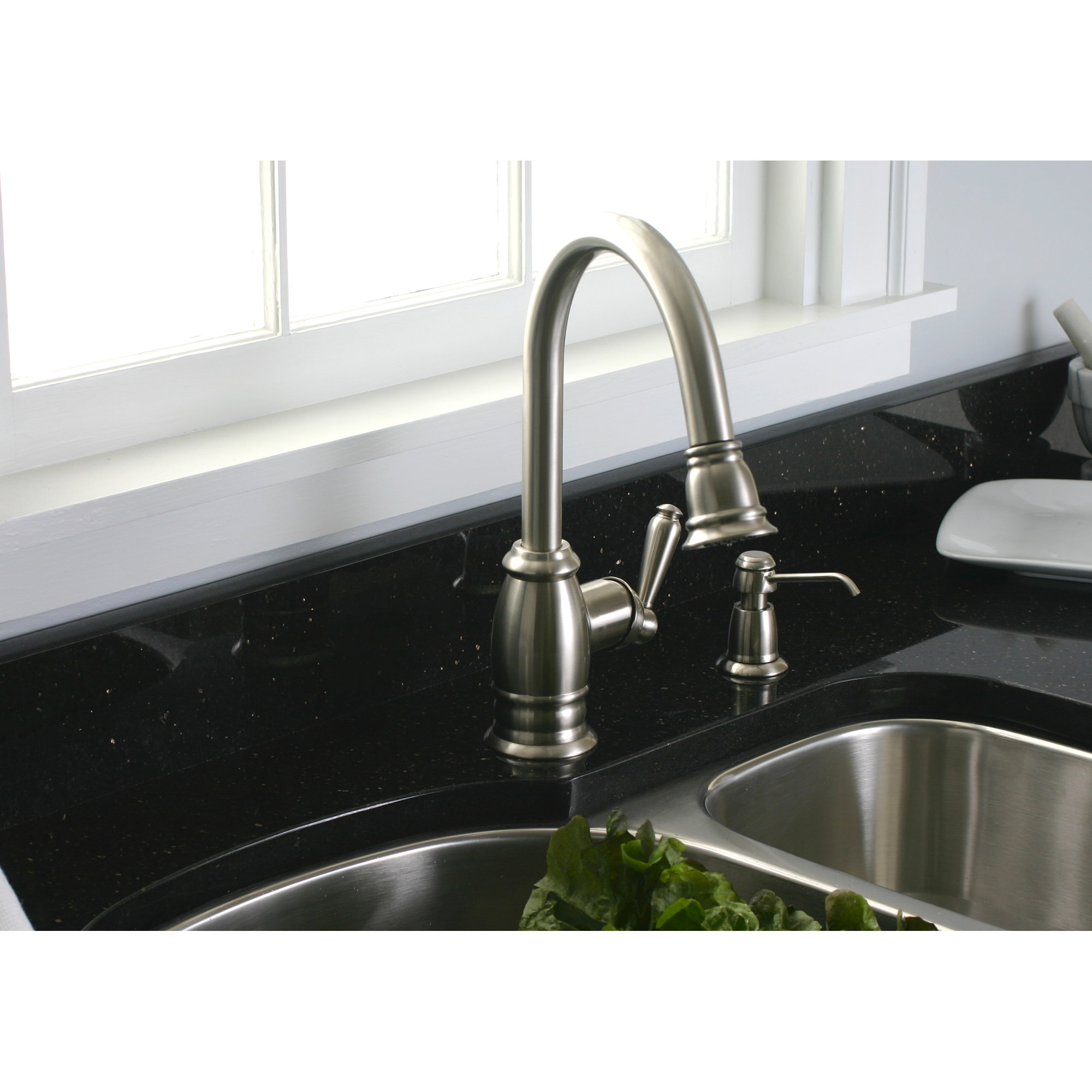 Premier Faucet Sonoma One Handle Centerset Pull-Down ...