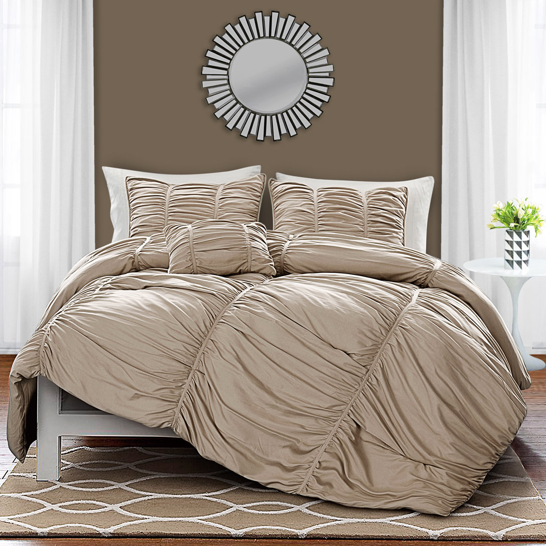 Lark Manor Remi 4 Piece Comforter Set & Reviews Wayfair