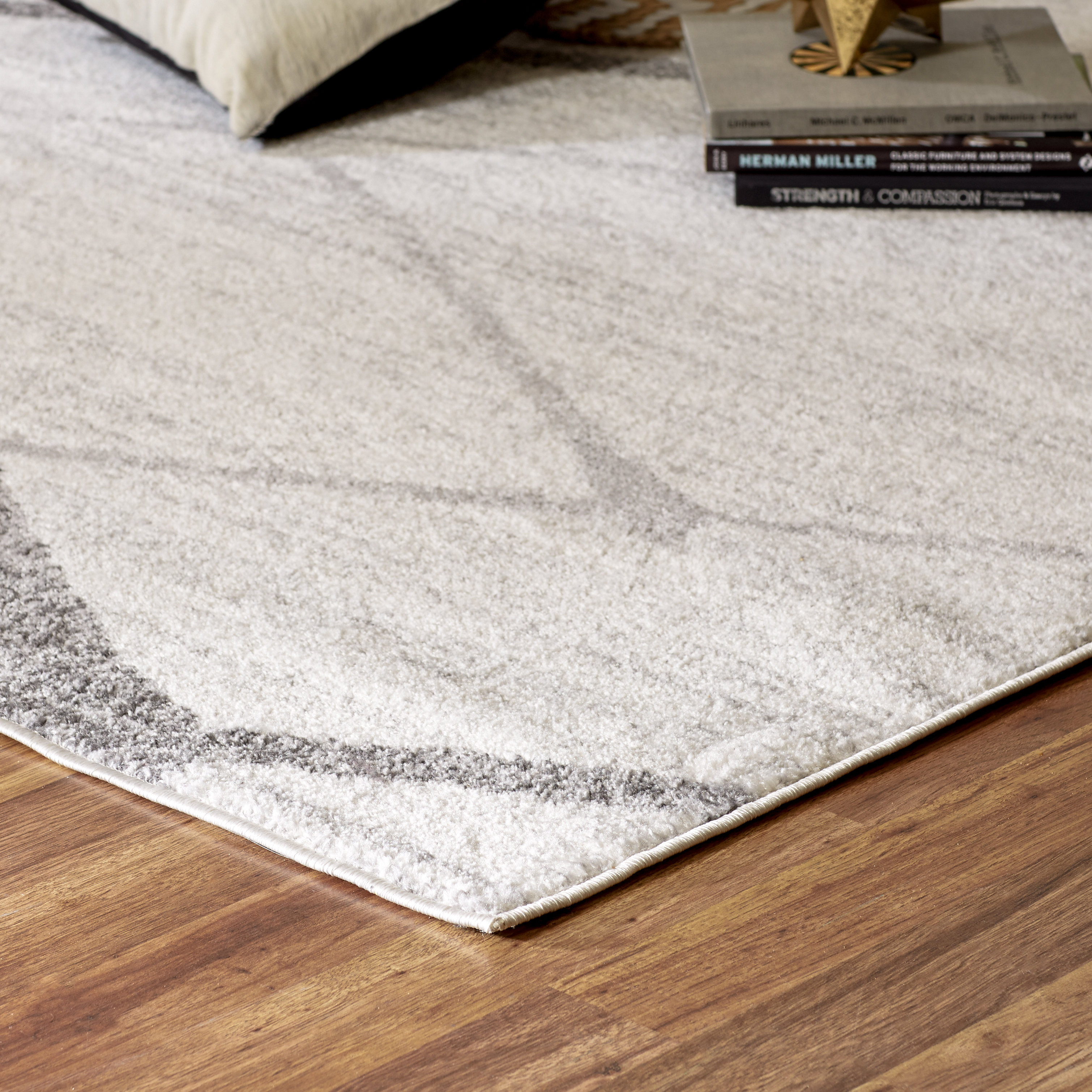 Mercury Row Azha Broken Lattice White/Light Gray Area Rug & Reviews