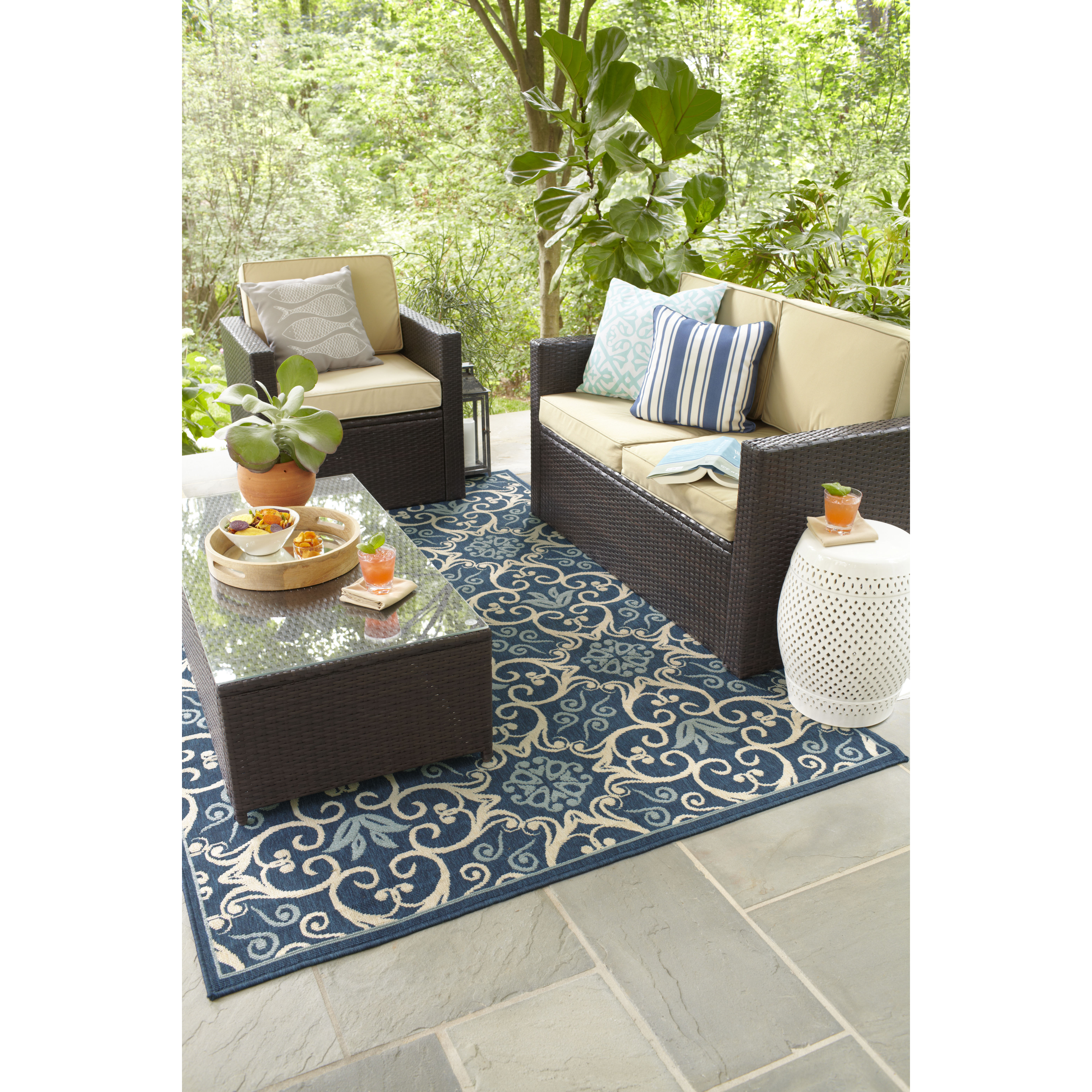 Cassie Navy Indoor/Outdoor Rug & Reviews Joss & Main