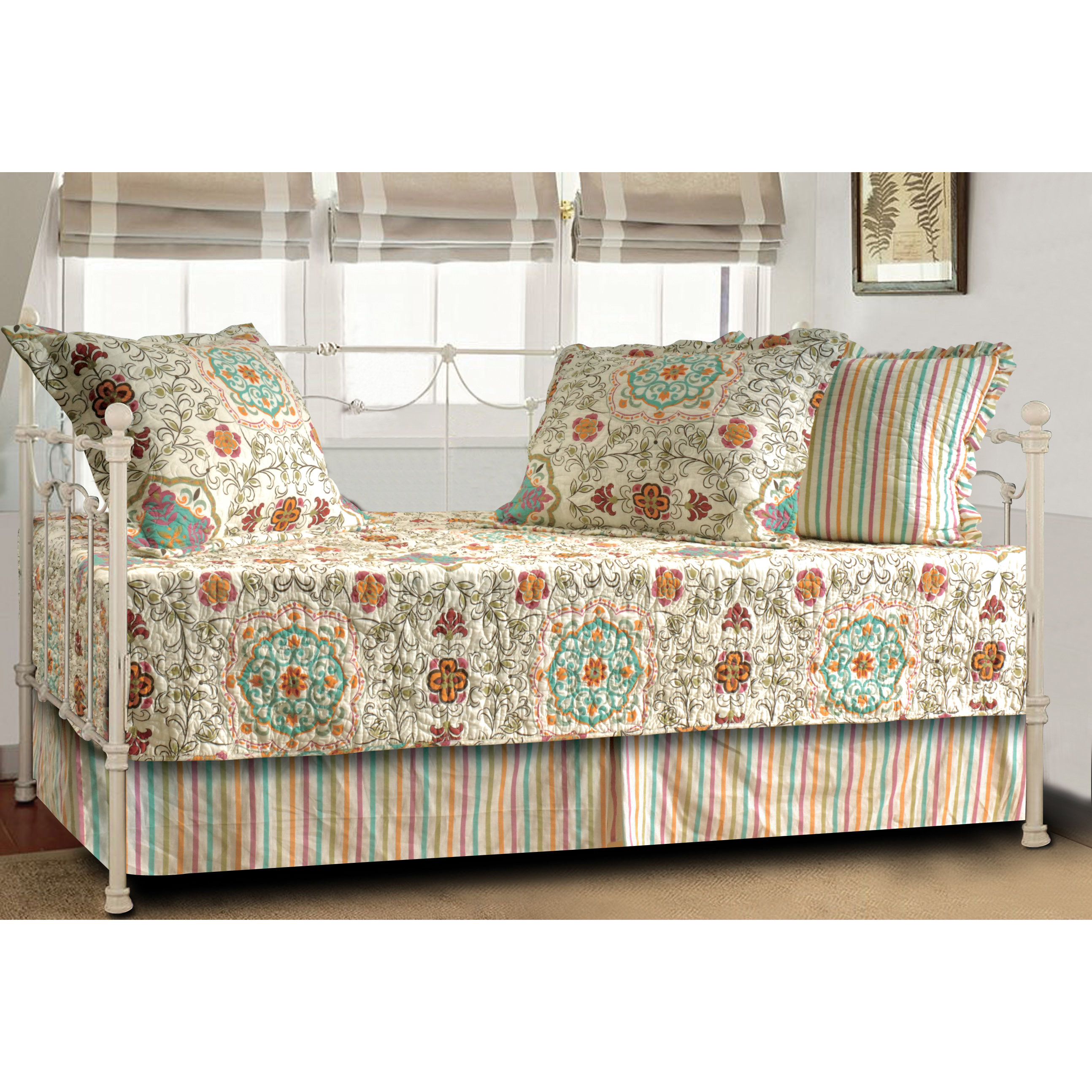 Bungalow Rose Koge 5 Piece Reversible Daybed Set & Reviews | Wayfair