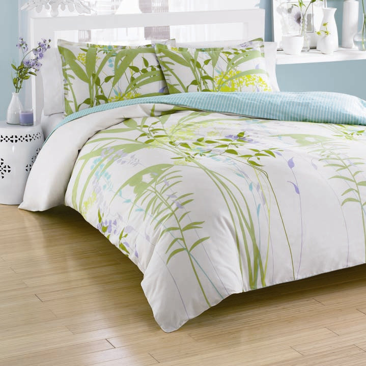 City Scene Mixed Floral Mini Reversible Duvet Cover Set Reviews City Scene Mixed Floral Mini Reversible Duvet Cover Set